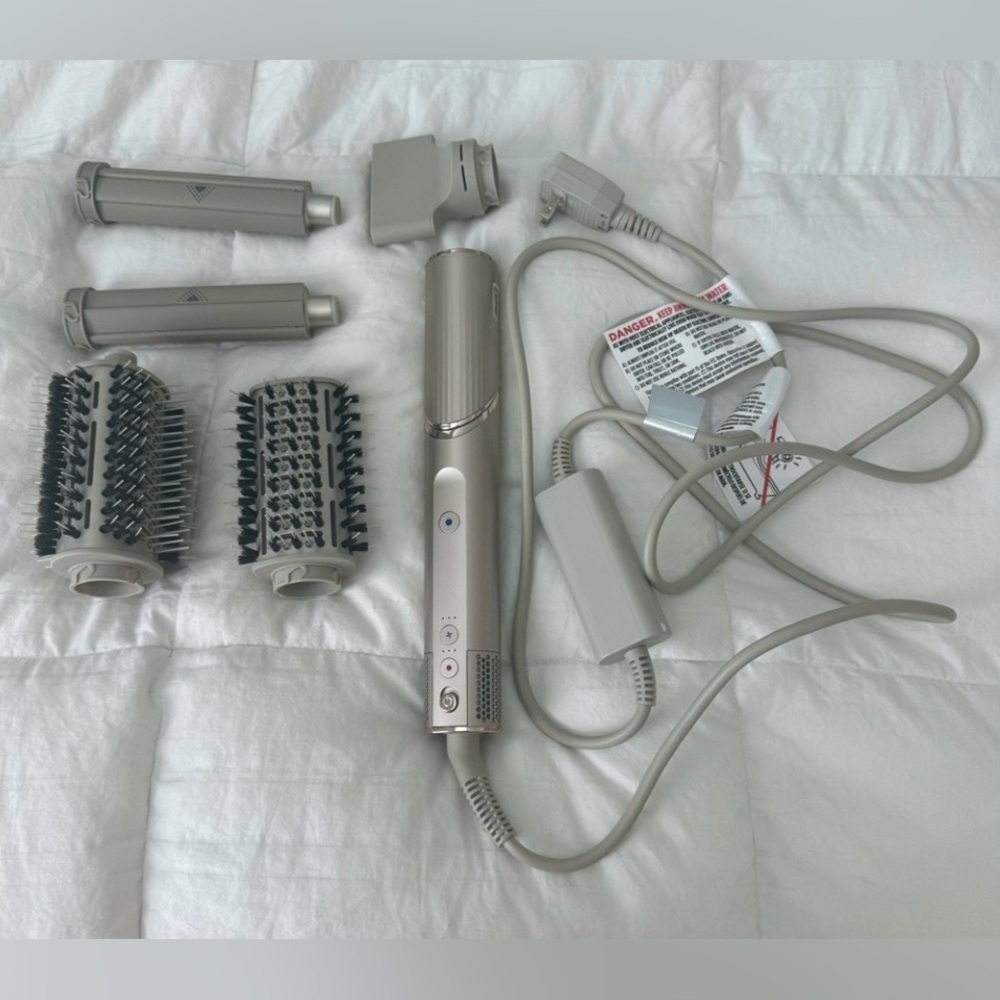 Shark dryer/air wrap